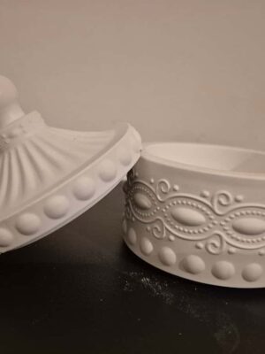 20251123_160029 boîte décorative en aquarésine